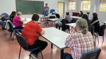 La concejala de Igualdad, Elena Ayllón, recuerda que con estas acciones formativas se busca “no solo conseguir la igualdad real entre hombres y mujeres sino trabajar por la corresponsabilidad”. 