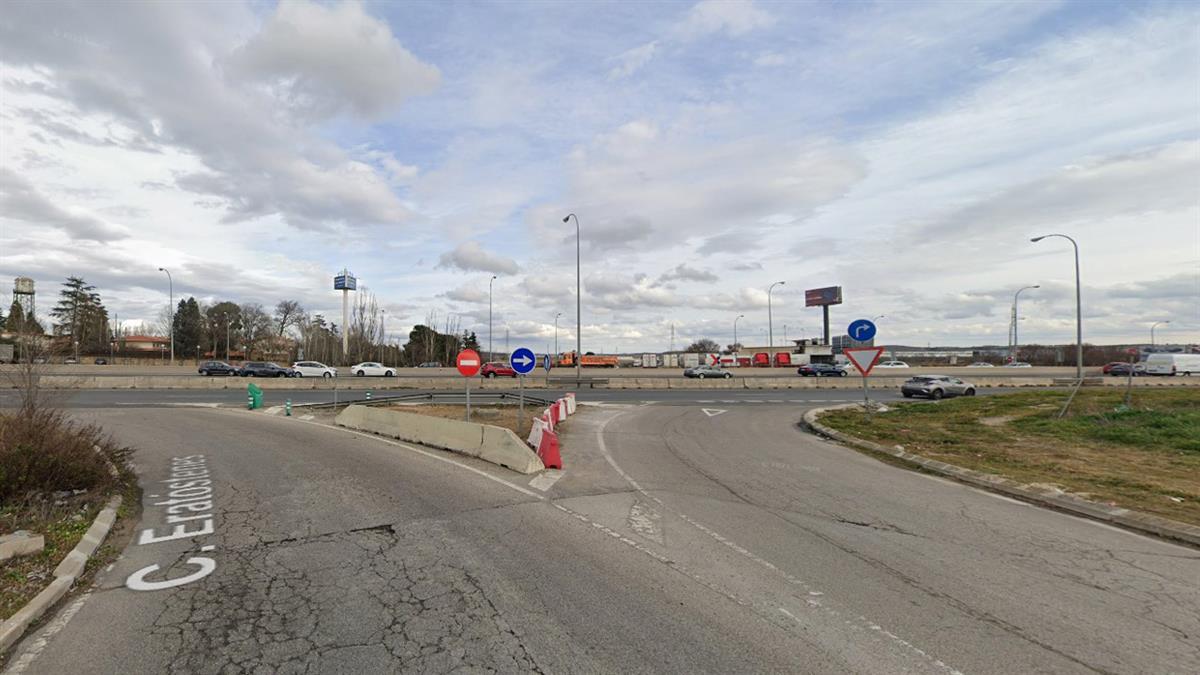 Debido a la actuación, queda cortado la salida desde la Calle Eratóstenes