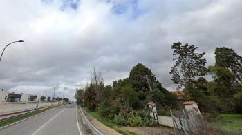 Se completa así la mejora de la vía con la creación de nuevas aceras, carril bici y bandas ajardinadas