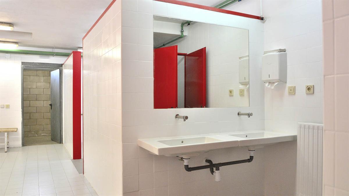 Presta servicio al alumnado de los CEIP Blas de Otero, Carmen Conde, Fernando de los Ríos y Claudio Sánchez Albornoz