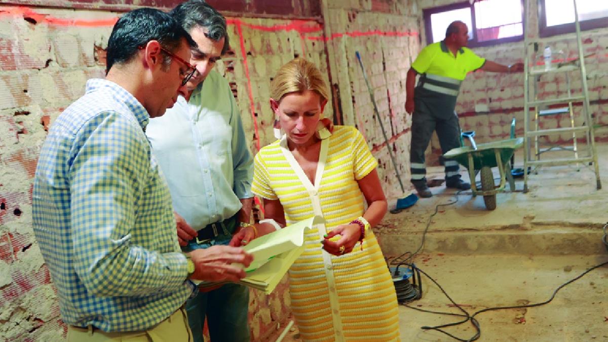 El Ayuntamiento ha destinado más de 3,5 millones a la mejora de los colegios públicos durante este mandato
