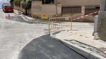 El Ayuntamiento de Serranillos del Valle continua con la mejora de la calle