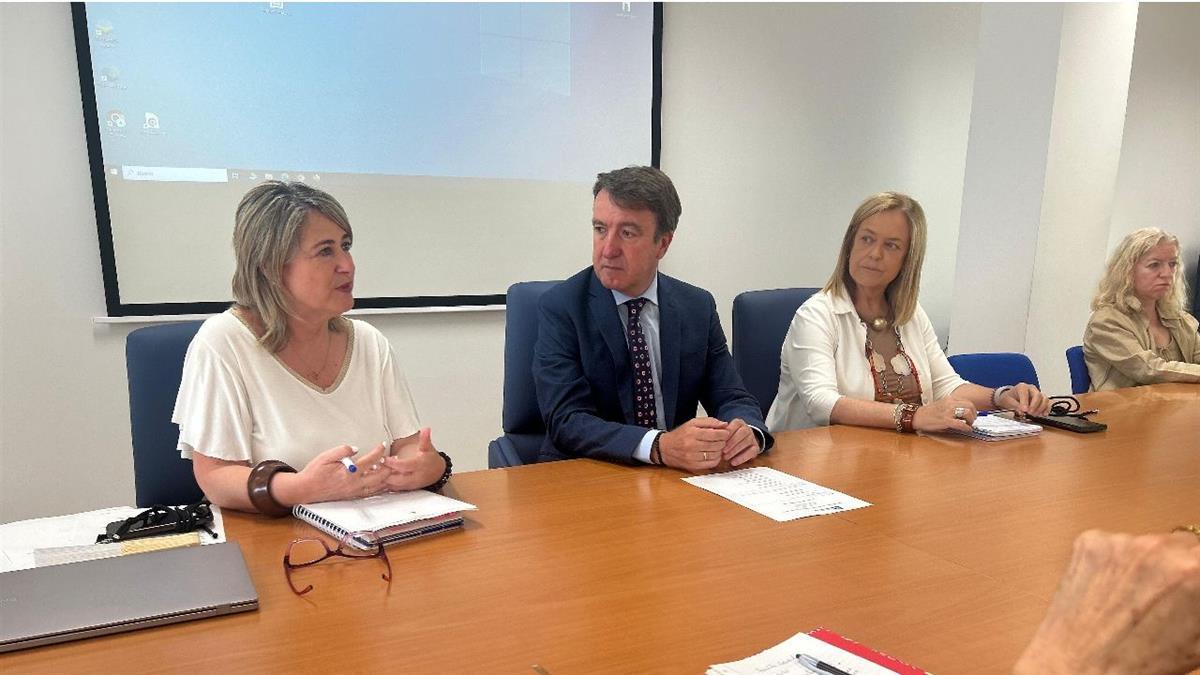 Se ha celebrado la segunda sesión de esta mesa que analiza la problemática social en el municipio y sus posibles soluciones de prevención