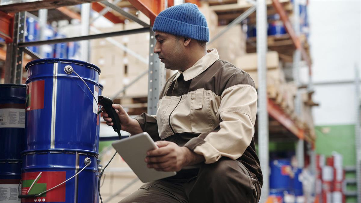 La empresa busca cubrir nuevos puestos como mozos de almacén