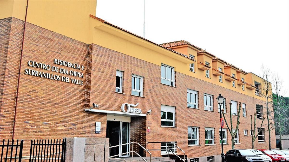 Se necesita dos puestos de media jornada y uno de jornada completa