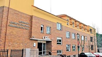 Se necesita dos puestos de media jornada y uno de jornada completa