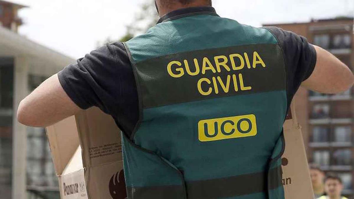 La UCO investiga la salida de fondos a través de empresas instrumentales y realiza una treintena de registros 