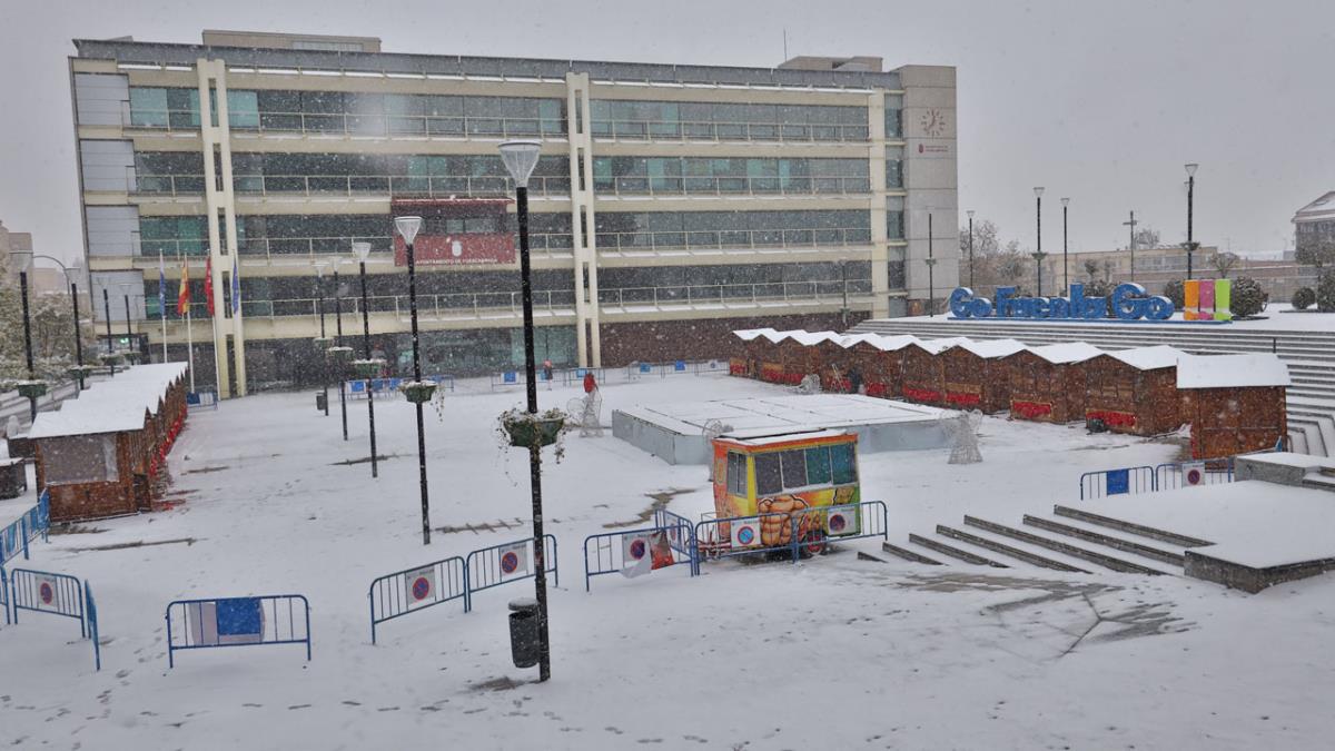 El Ayuntamiento ha previsto una serie de medidas para paliar la posibilidad de que se formen placas de hielo en calles y calzadas de la ciudad