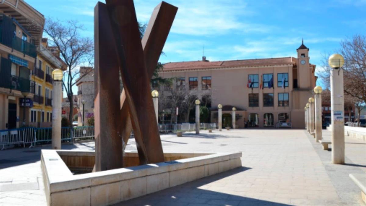 A través de la impartición de cursos de formación gratuitos