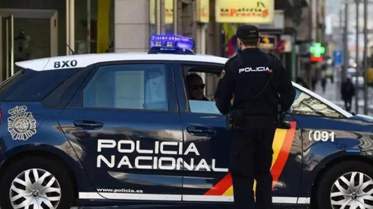 La Policía Nacional desarticula la banda que empleaba a extranjeros en situación irregular con jornadas de hasta 64 horas laborales