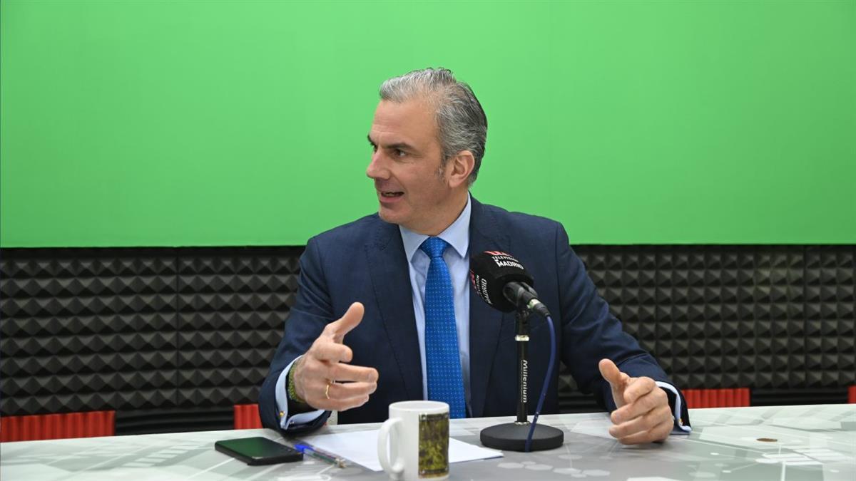 El portavoz de VOX en Madrid continúa en su puesto y recrimina una “estrategia de persecución”