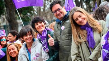 El secretario general del PSOE-M cree que “la libertad” de la presidenta “nunca es para las mujeres”