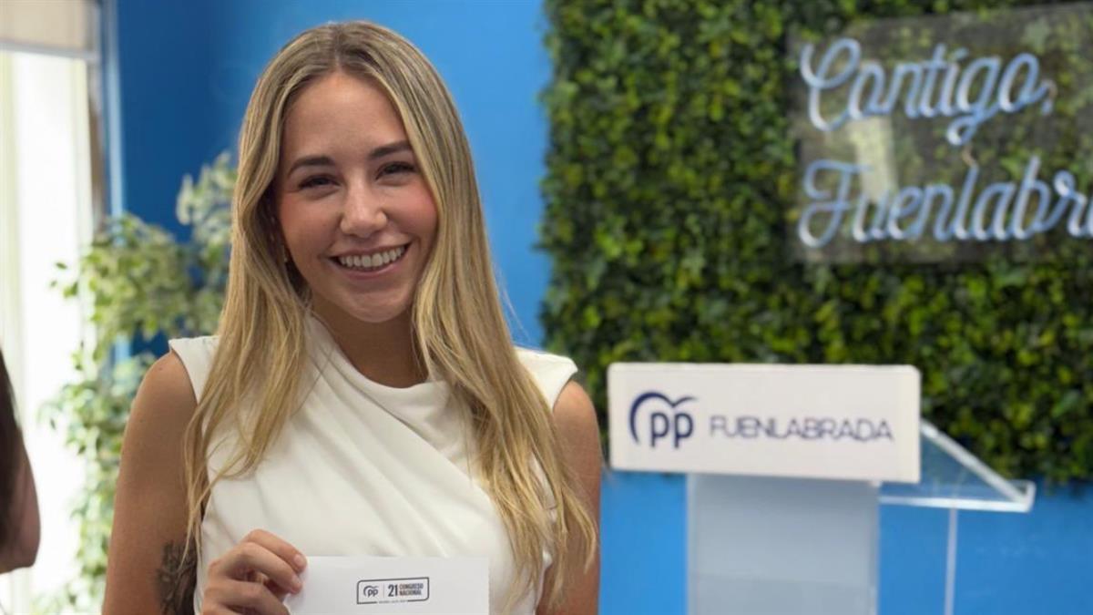 El ministro ha dedicado un hilo entero ha comentar el Curriculum Vitae de la diputada del PP