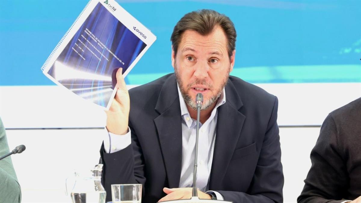 Óscar Puente ha dado una nueva rueda de prensa tras las conclusiones preliminares de la Comisión de Investigación de Accidentes Ferroviarios