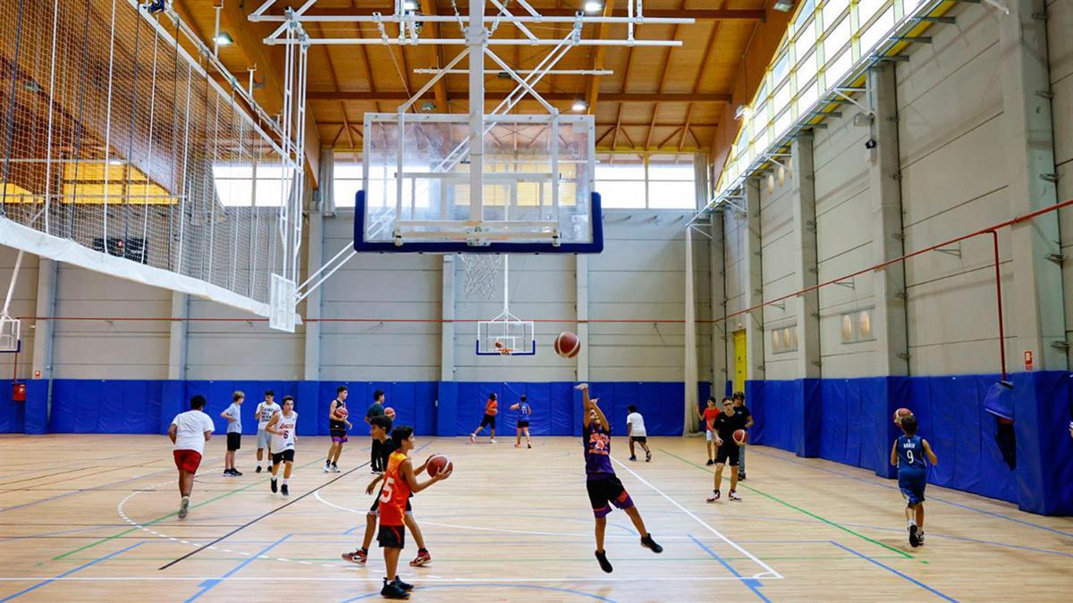 Los clubes colmenareños ya entrenan en el nuevo pavimento