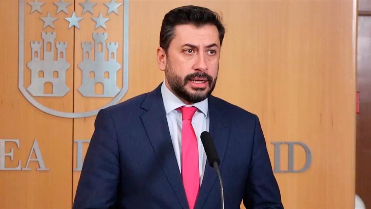 Su portavoz en la Asamblea de Madrid apunta hacia el sanchismo mirando al próximo ciclo electoral