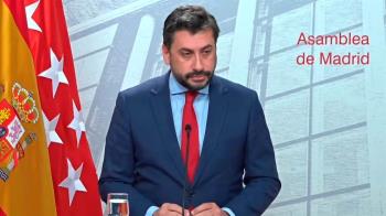 Colas en la oficina del CRTM que expide un trámite esencial para la regularización de inmigrantes