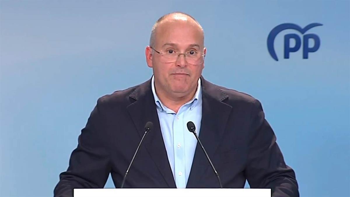 Tellado asegura que a “Sánchez le espera una agonía electoral” tras la debacle en Extremadura