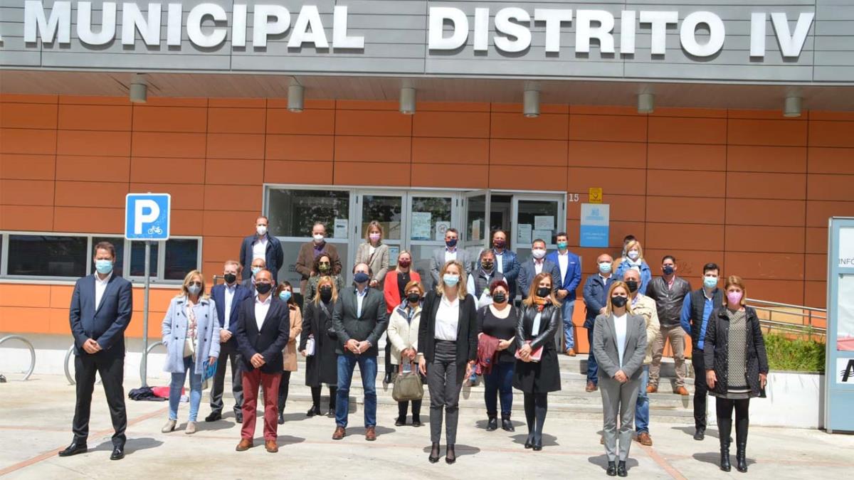 La candidata número 9 en las listas de Isabel Díaz Ayuso visita Alcalá para reunirse con los alcaldes populares de la Mancomunidad del Este