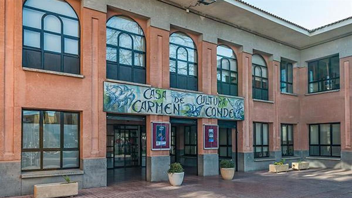 El candidato a la alcaldía reclama que se cumpla un acuerdo de Pleno para acometer un plan de eficiencia energética