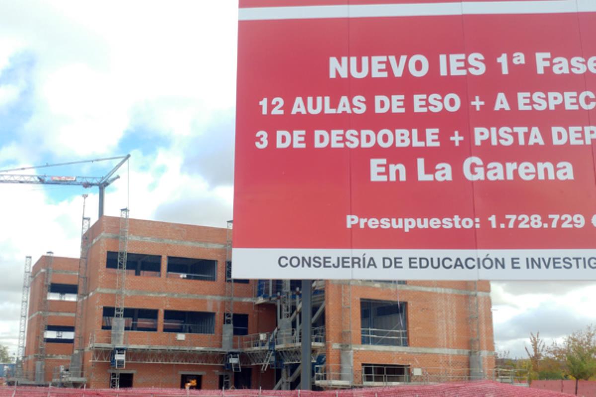 La construcción del instituto del barrio de La Garena lleva paralizada desde el verano del año pasado