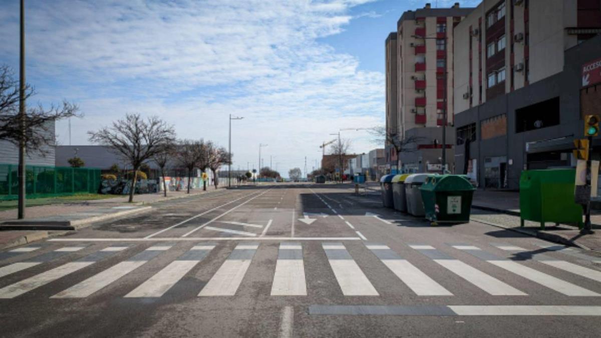 El objetivo fundamental es reducir el tráfico y la velocidad en pro de la seguridad vial, dada la proximidad del centro de salud de Parla Este