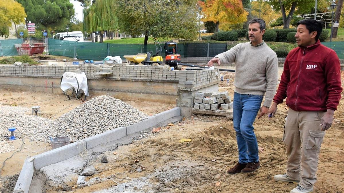 Continúan a buen ritmo las obras del parque acuático 