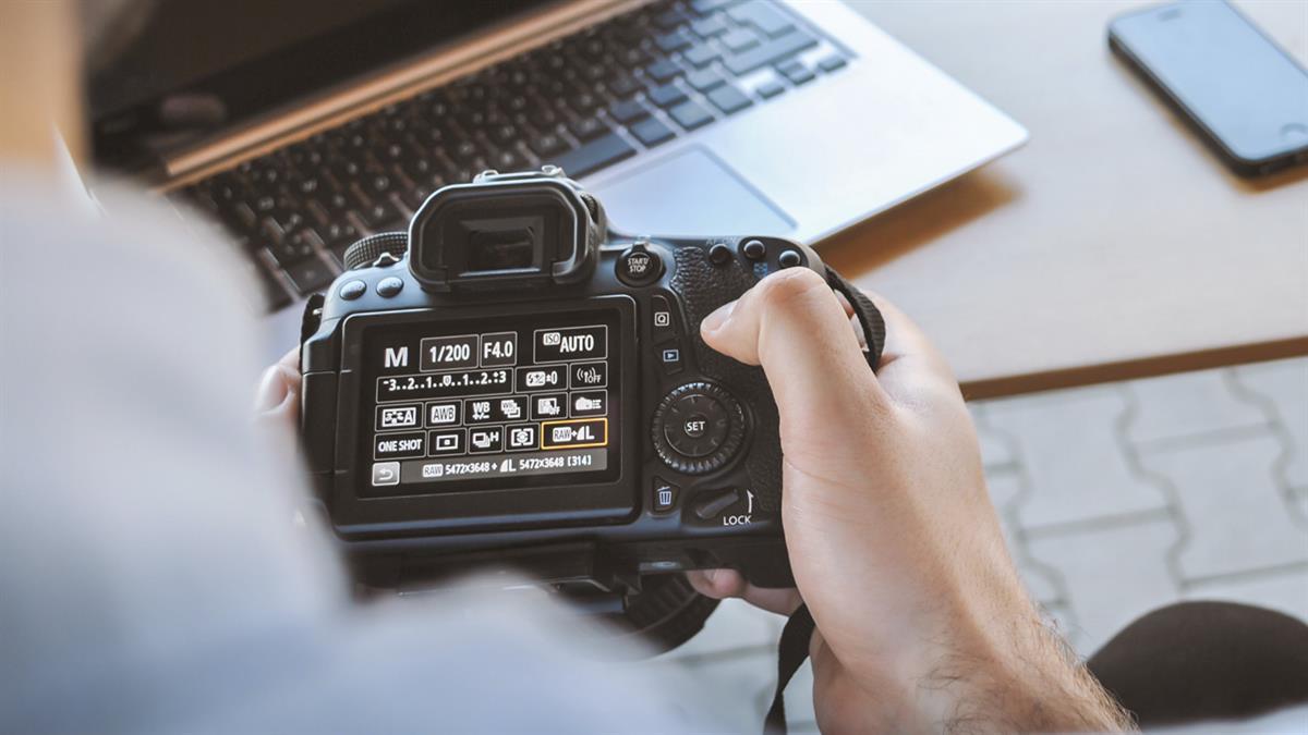 Torrejón invita a sus vecinos al certamen de Photoespaña con la iniciativa #PHiestaPHE