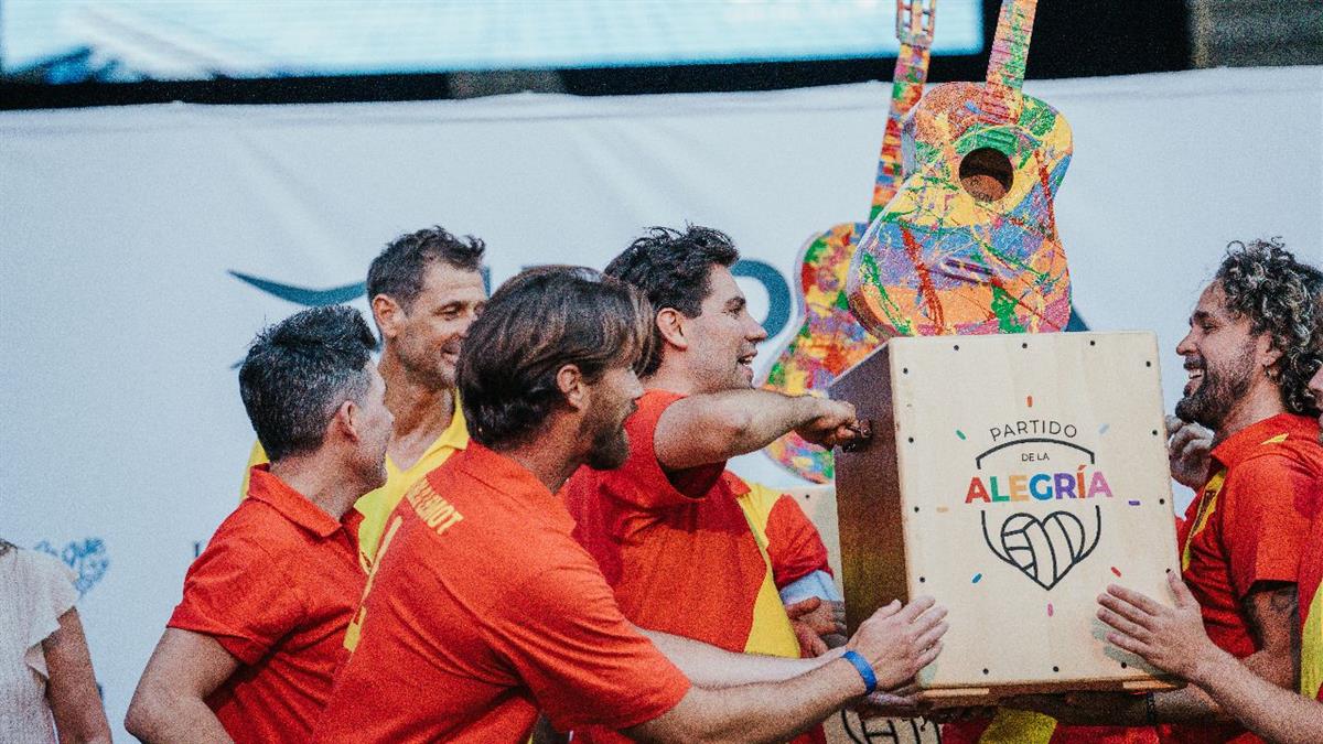 El Partido de la Alegría de Leganés combinó deporte y música para recaudar fondos para la Fundación Lo que De Verdad Importa