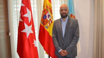 El portavoz socialista se presenta contra la "falta de proyecto" del equipo de Quiroga