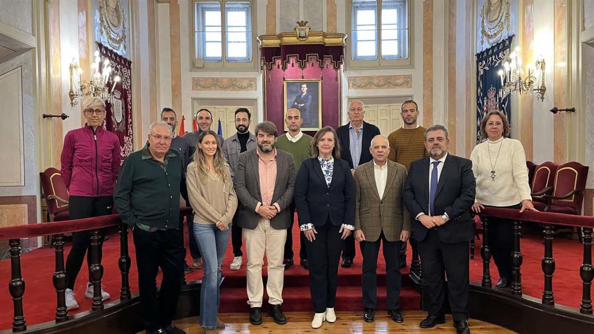 El Ayuntamiento firma los convenios de patrocinio de la carrera