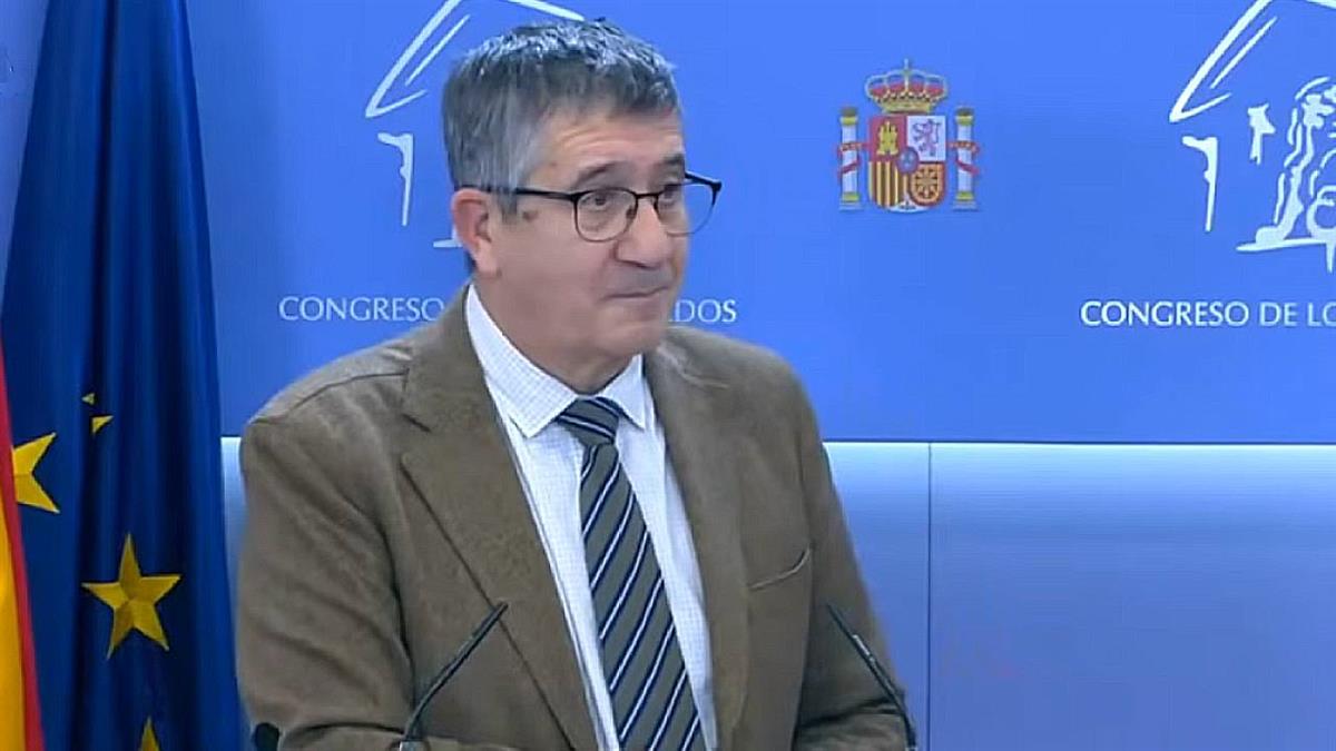 El portavoz socialista en el Congreso asegura que el partido sale con "más ganas de pelear" para frenar "el avance de la ultraderecha"