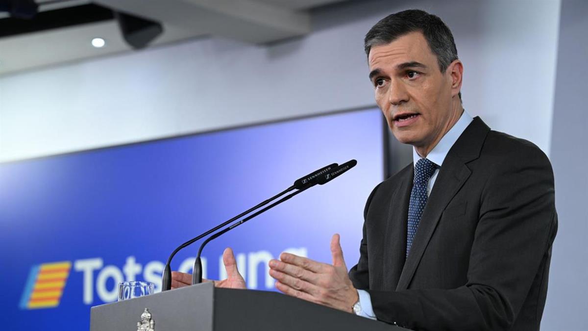 El presidente cree que se puede estar "contra un régimen odioso y contra una intervención militar injustificada"