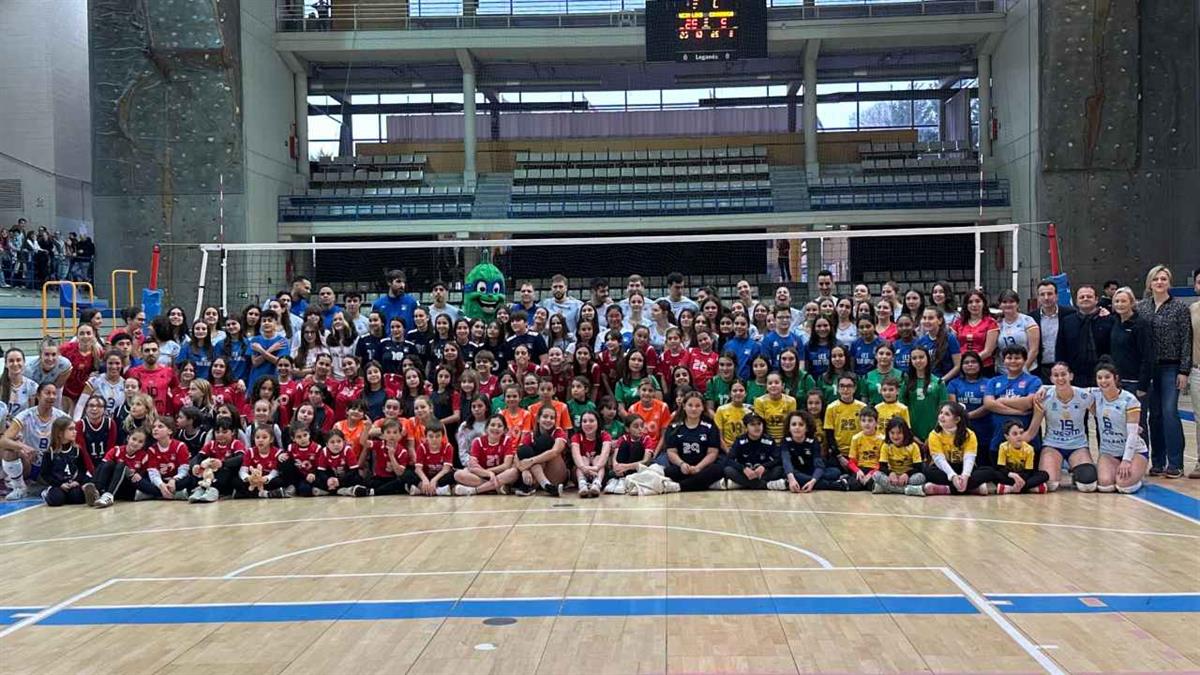 El conjunto ha sido penalizado con cuatro puntos por no poder viajar a Ourense y disputar un encuentro debido a las condiciones meteorológicas 