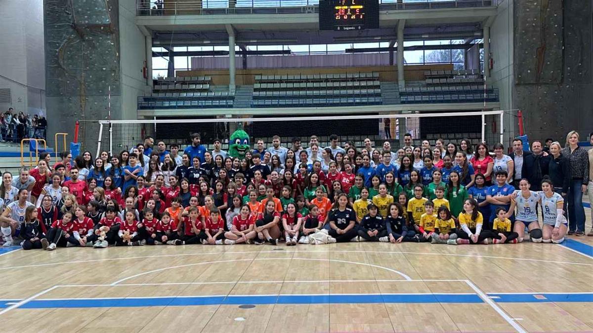 El conjunto ha sido penalizado con cuatro puntos por no poder viajar a Ourense y disputar un encuentro debido a las condiciones meteorológicas 