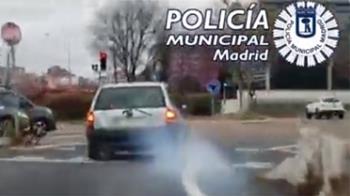 Agentes de San Blas consiguieron detener al fugado tras robar en un supermercado