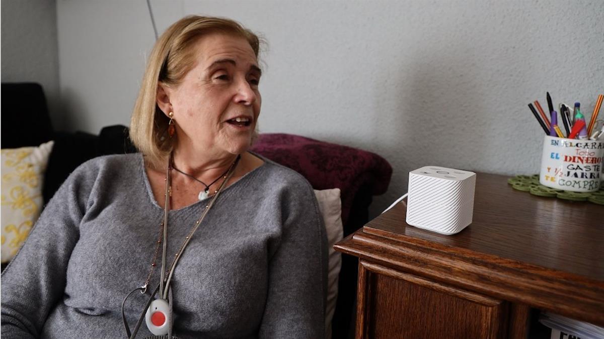 Ha aprobado una moción en la que pide que delegue a los ayuntamientos la gestión de estos servicios y garantice su financiación