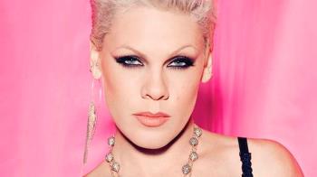 La artista ha compartido en redes sociales su apoyo al equipo de balonmano playa