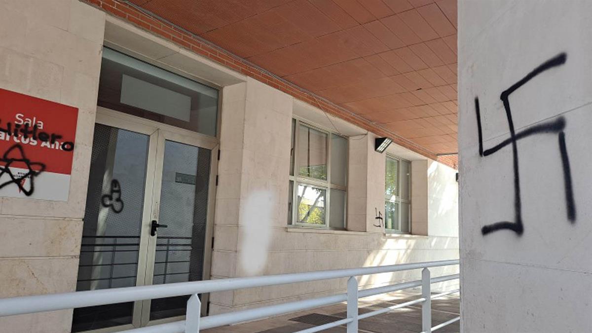 Este centro acogió la escuela "Universidad de otoño" de Podemos