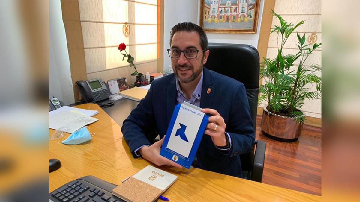 La localidad ha sido premiada por la excelente gestión en la recogida selectiva de papel y cartón para reciclar