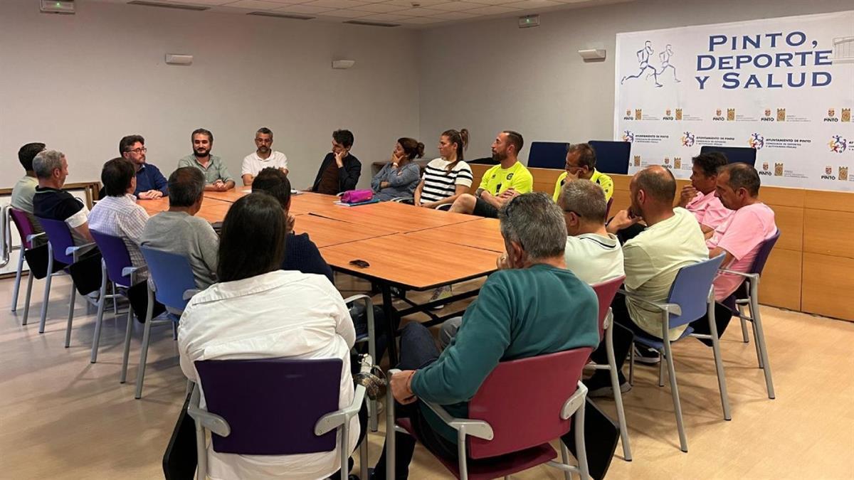 Los presidentes de los equipos de fútbol se han comprometido a trabajar conjuntamente con el consistorio