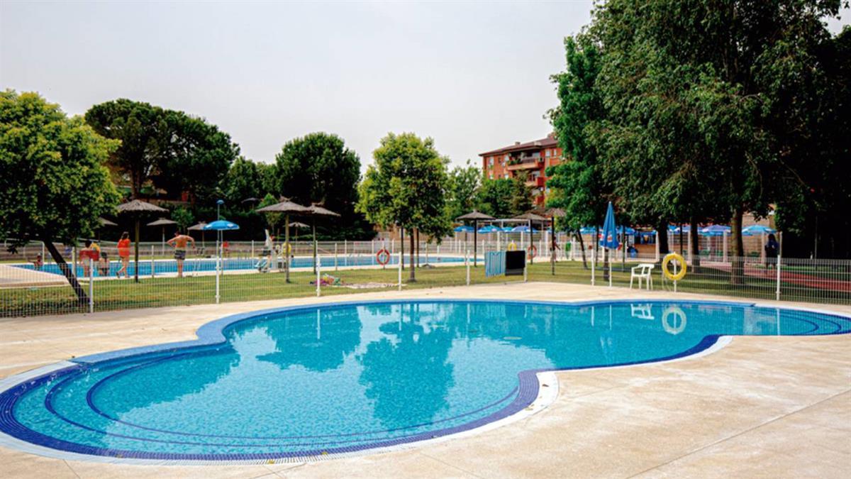 Los menores de 13 años deberán acceder acompañados de una persona adulta