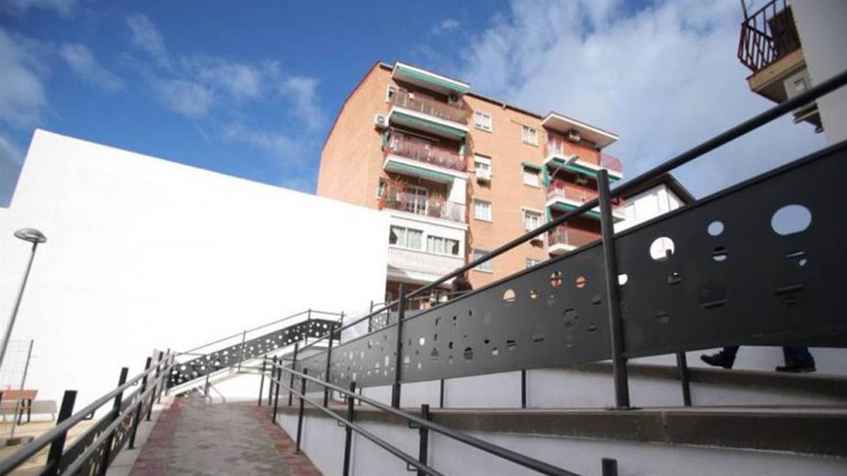 Con fin de eliminar las barreras arquitectónicas de las viviendas y que así las personas con movilidad reducida puedan adaptar el interior de sus hogares