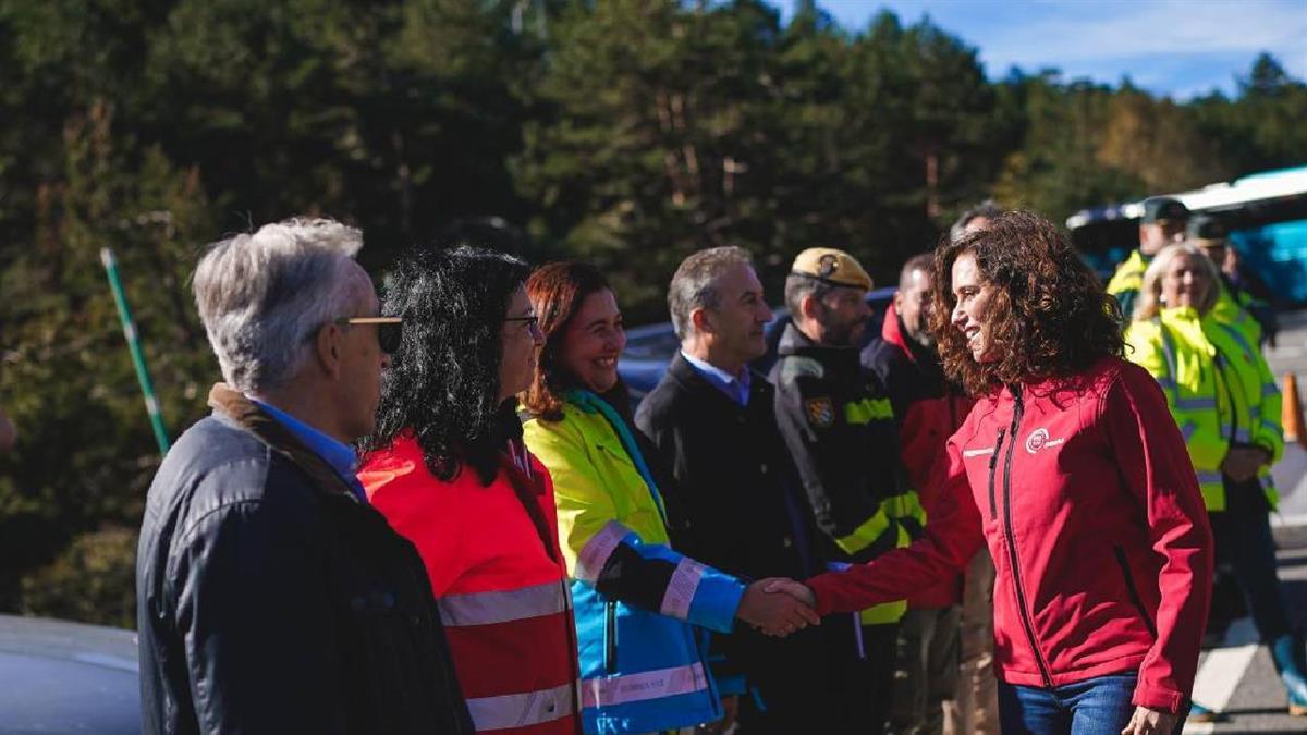 La presidenta presenta el Plan de Inclemencias Invernales con casi 6.000 efectivos, 767 vehículos y nuevas estaciones meteorológicas y cámaras de vigilancia