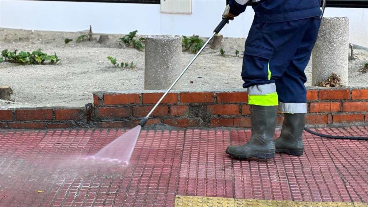 Se prevén 1.722 horas de trabajo en plazas, zonas peatonales, parques y espacios estanciales