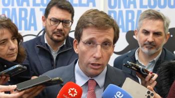 El alcalde de la capital asegura que la Justicia avala su actuación con respecto a los pisos turísticos