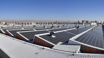 Desarrollada por Endesa X para Stellantis esta central eléctrica está formada por unos 15.000 módulos fotovoltaicos 