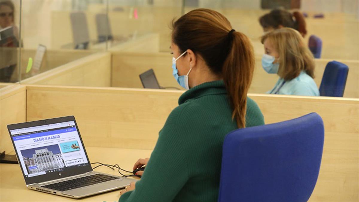 Los distritos se verán reforzados con más de 90 plazas, 51 de ellas para instalaciones deportivas