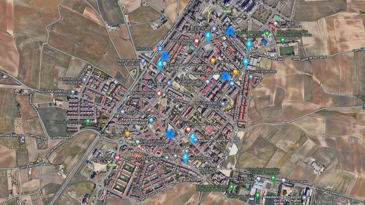 La aplicación de búsqueda de aparcamientos reservados señala que el municipio solo cuenta con 19 plazas “sin matricula” 