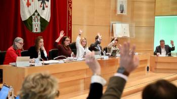 La corporación rechaza la regularización migratoria masiva planteada por el Gobierno central
